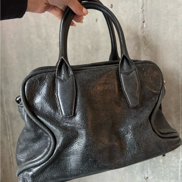 Aimee Kestenberg cracked leather bag - Picture 3 of 8